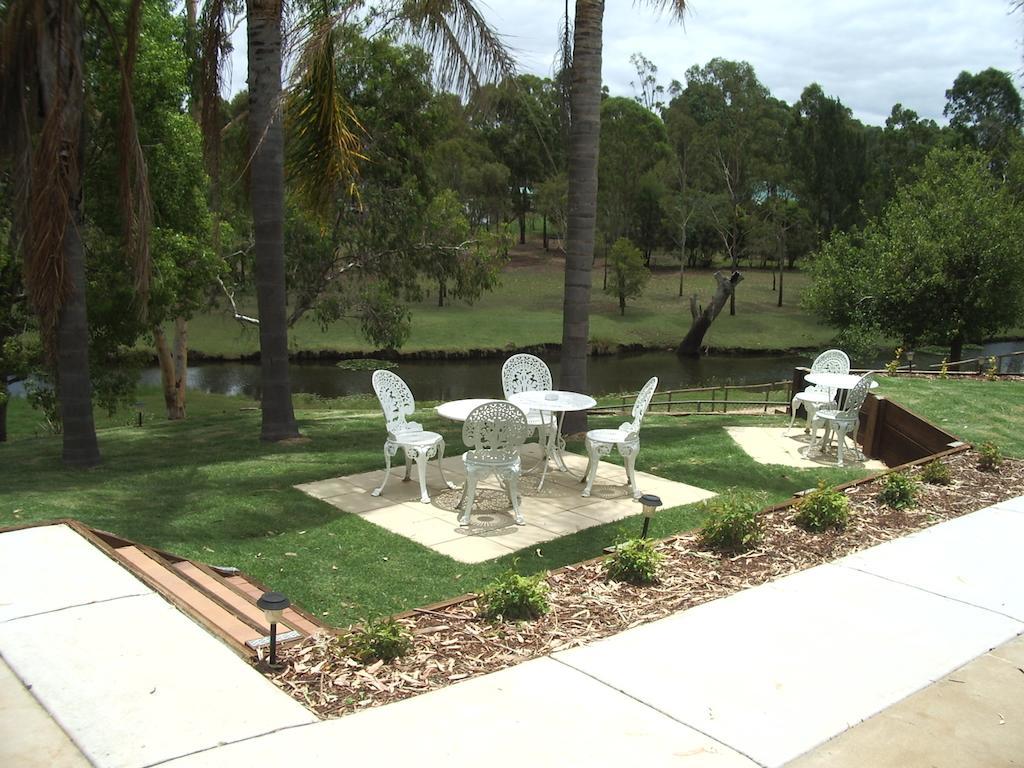 Park House Motor Inn Oakey Dış mekan fotoğraf