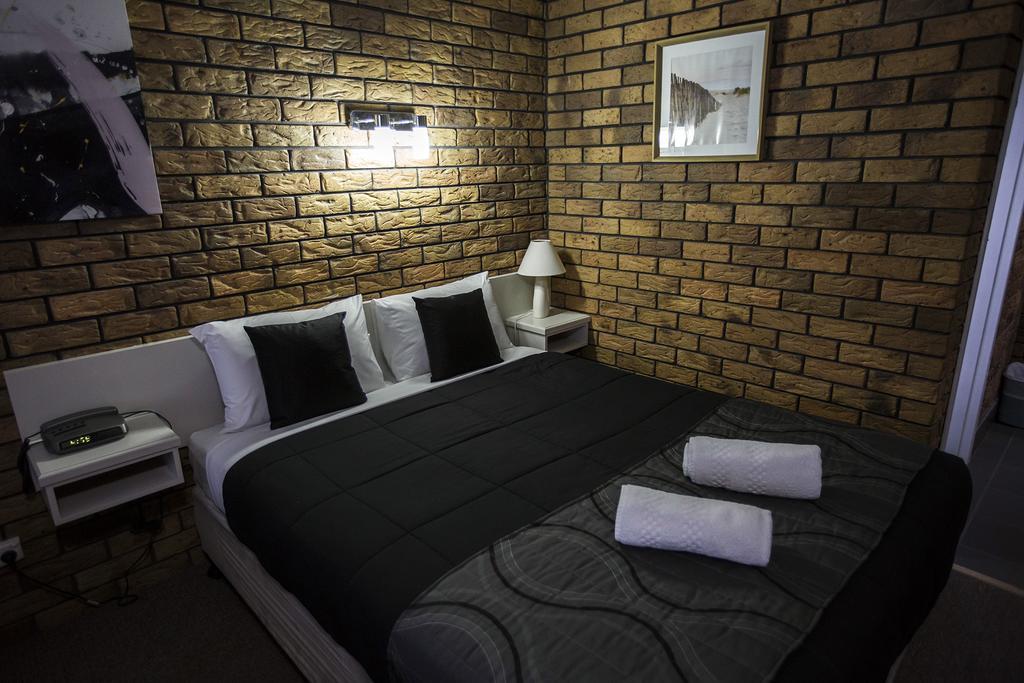 Park House Motor Inn Oakey Dış mekan fotoğraf