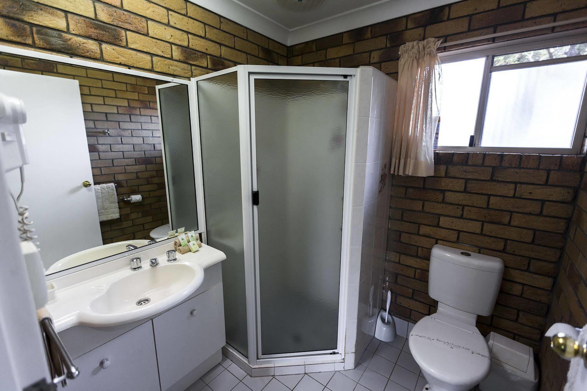 Park House Motor Inn Oakey Dış mekan fotoğraf